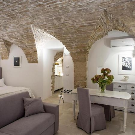 Le Suites Al Torrione Ruvo di Puglia Exteriör bild