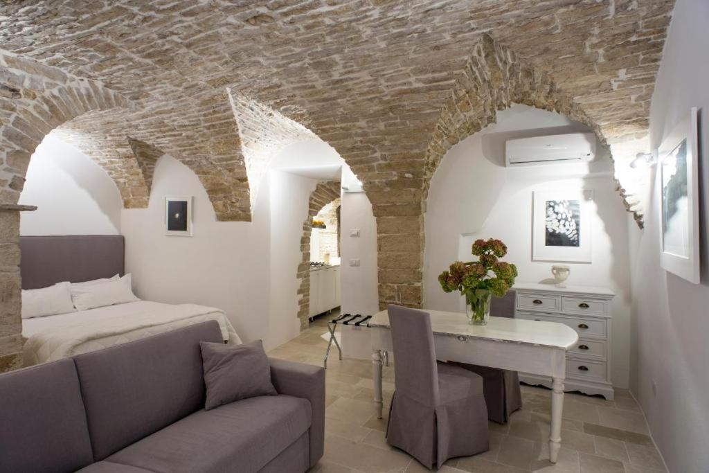 Le Suites Al Torrione Ruvo di Puglia Exteriör bild